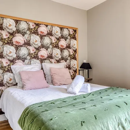 La Venelle Saint-nicolas Апартаменты *